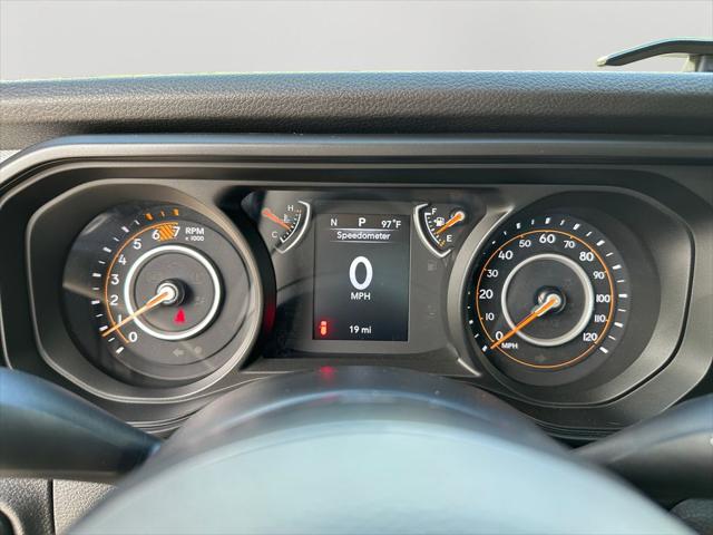 2025 Jeep Wrangler 4-Door Summit 4x4