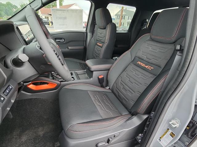 2025 Nissan Frontier Crew Cab PRO-4X 4x4