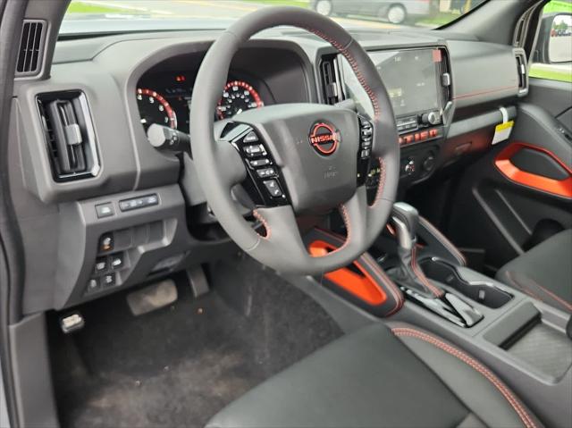 2025 Nissan Frontier Crew Cab PRO-4X 4x4