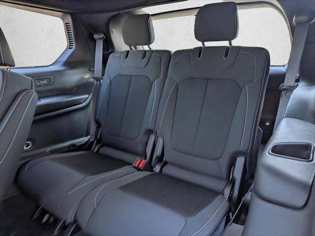 2025 Jeep Grand Cherokee Laredo X 4x4