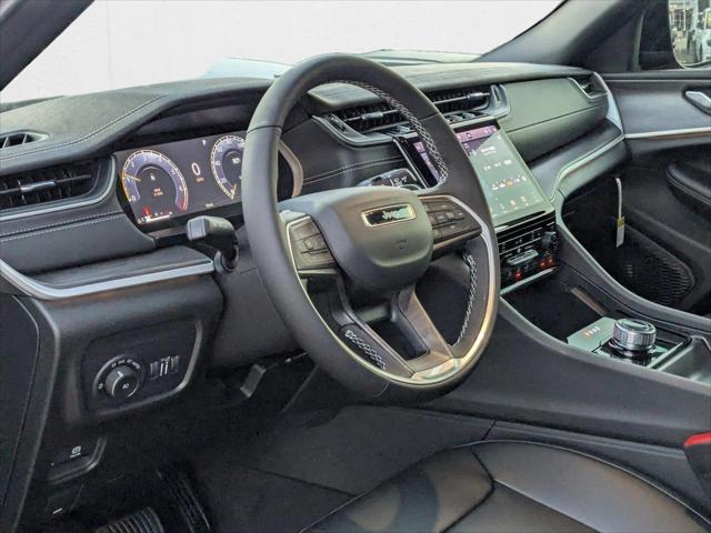 2025 Jeep Grand Cherokee GRAND CHEROKEE L LIMITED 4X2