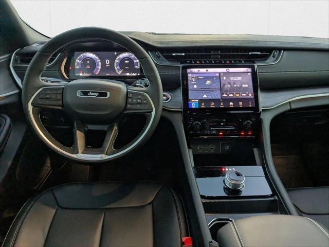 2025 Jeep Grand Cherokee Limited 4x2