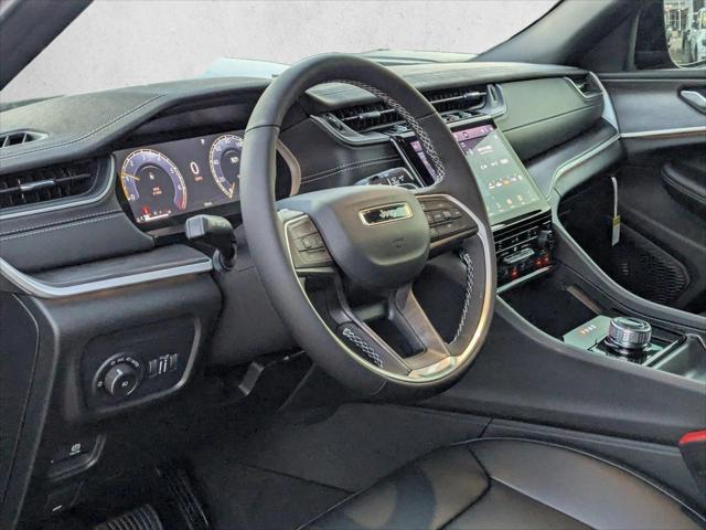 2025 Jeep Grand Cherokee GRAND CHEROKEE L LIMITED 4X2