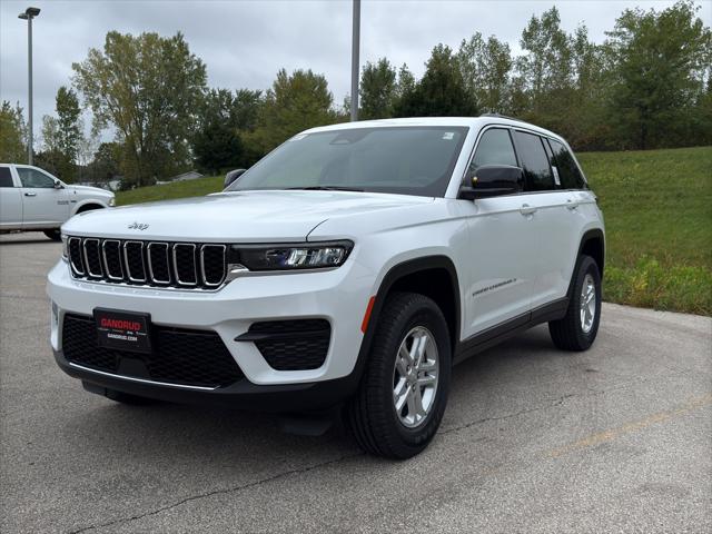 2025 Jeep Grand Cherokee GRAND CHEROKEE LAREDO 4X4 2025 Jeep Grand Cherokee GRAND CHEROKEE LAREDO 4X4