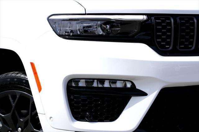 2025 Jeep Grand Cherokee GRAND CHEROKEE SUMMIT 4X4