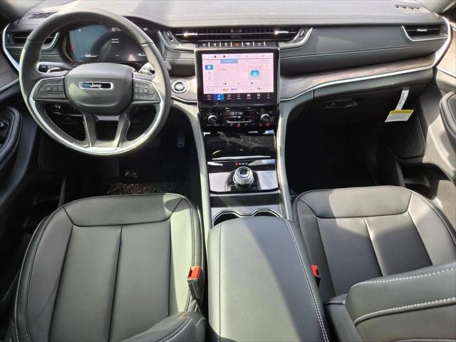 2025 Jeep Grand Cherokee Limited 4x2