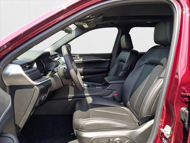 2025 Jeep Grand Cherokee GRAND CHEROKEE L LIMITED 4X2