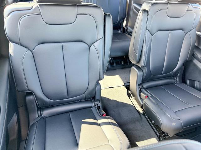 2025 Jeep Grand Cherokee GRAND CHEROKEE L LIMITED 4X2