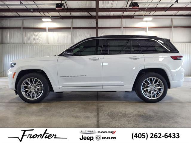 2025 Jeep Grand Cherokee GRAND CHEROKEE SUMMIT 4X4