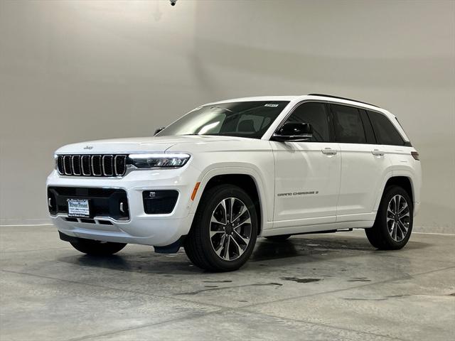 2025 Jeep Grand Cherokee GRAND CHEROKEE OVERLAND 4X4