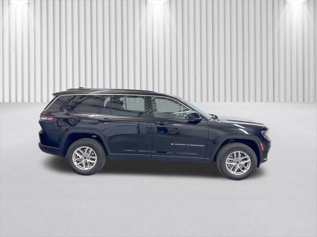 2025 Jeep Grand Cherokee GRAND CHEROKEE L LAREDO X 4X4