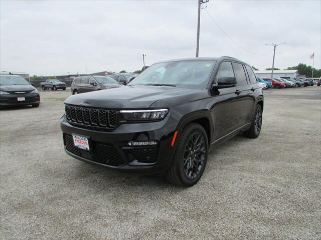 2025 Jeep Grand Cherokee GRAND CHEROKEE SUMMIT RESERVE 4X4