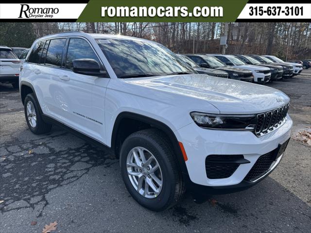 2025 Jeep Grand Cherokee GRAND CHEROKEE LAREDO X 4X4