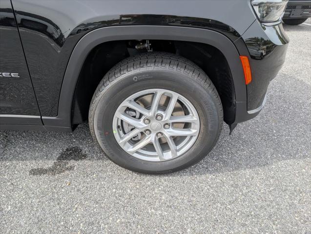 2025 Jeep Grand Cherokee GRAND CHEROKEE L LAREDO X 4X4