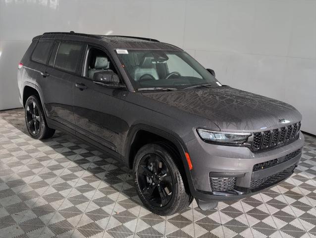 2025 Jeep Grand Cherokee GRAND CHEROKEE L ALTITUDE X 4X4