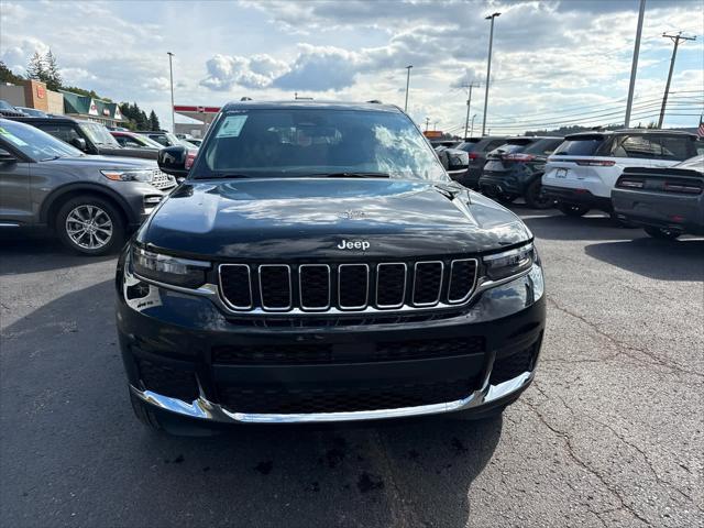 2025 Jeep Grand Cherokee GRAND CHEROKEE L LAREDO X 4X4