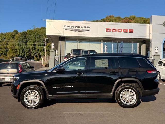 2025 Jeep Grand Cherokee GRAND CHEROKEE L LAREDO X 4X4