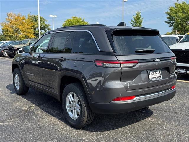 2025 Jeep Grand Cherokee GRAND CHEROKEE LAREDO 4X4