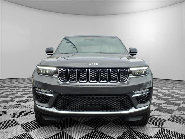 2025 Jeep Grand Cherokee GRAND CHEROKEE SUMMIT RESERVE 4X4