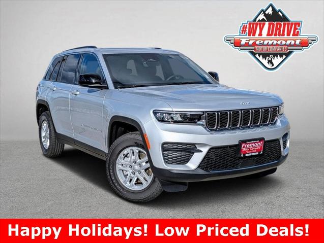 2025 Jeep Grand Cherokee GRAND CHEROKEE LAREDO 4X4