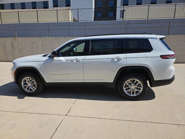 2025 Jeep Grand Cherokee GRAND CHEROKEE L LAREDO X 4X4