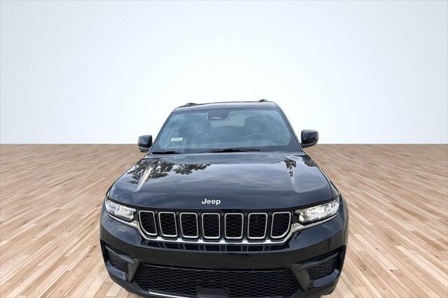 2025 Jeep Grand Cherokee GRAND CHEROKEE LAREDO X 4X2