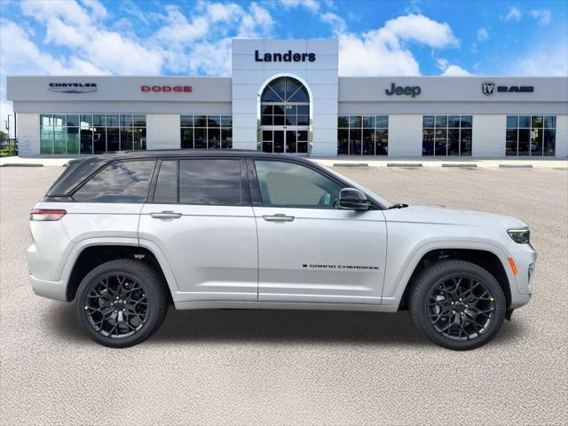 2025 Jeep Grand Cherokee GRAND CHEROKEE SUMMIT 4X4