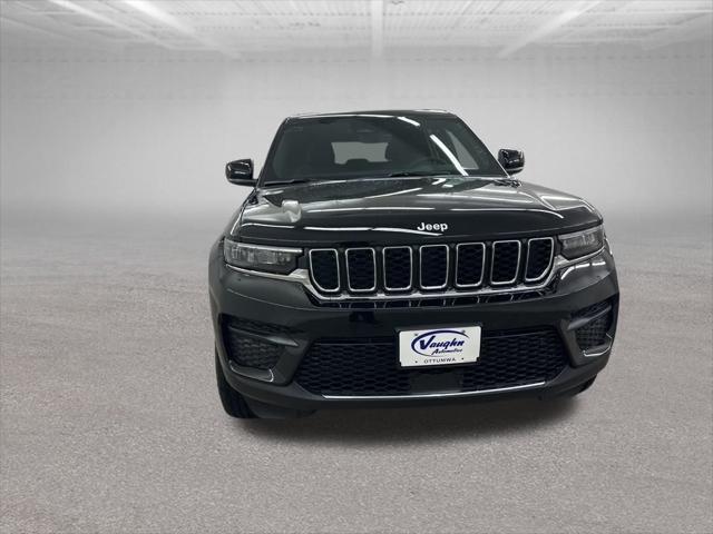 2025 Jeep Grand Cherokee GRAND CHEROKEE LAREDO 4X4