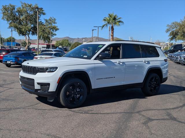 2025 Jeep Grand Cherokee GRAND CHEROKEE L ALTITUDE X 4X4