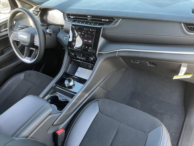 2025 Jeep Grand Cherokee Altitude X 4x4