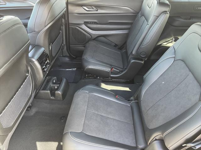 2025 Jeep Grand Cherokee Altitude X 4x4