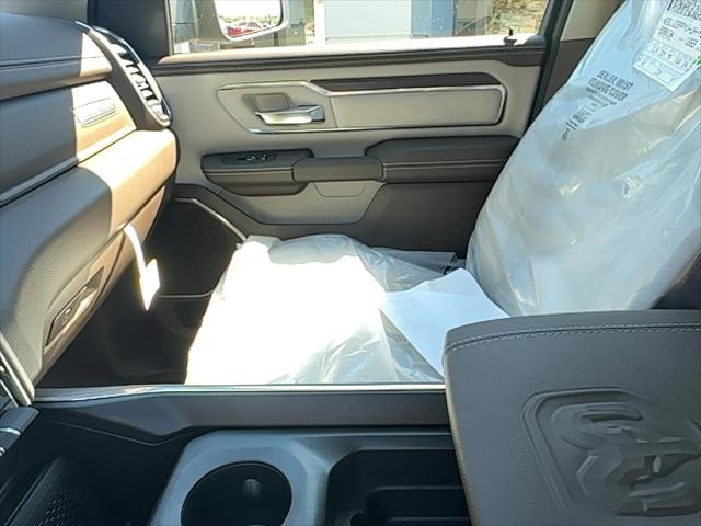 2026 Ram 1500 Laramie Crew Cab 4x4 5'7" Box