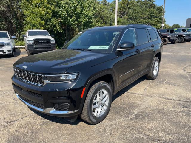 2025 Jeep Grand Cherokee GRAND CHEROKEE L LAREDO X 4X4