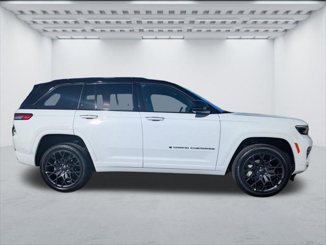 2025 Jeep Grand Cherokee GRAND CHEROKEE SUMMIT RESERVE 4X4