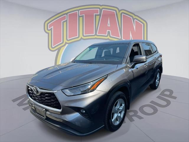 2023 Toyota Highlander LE [4]