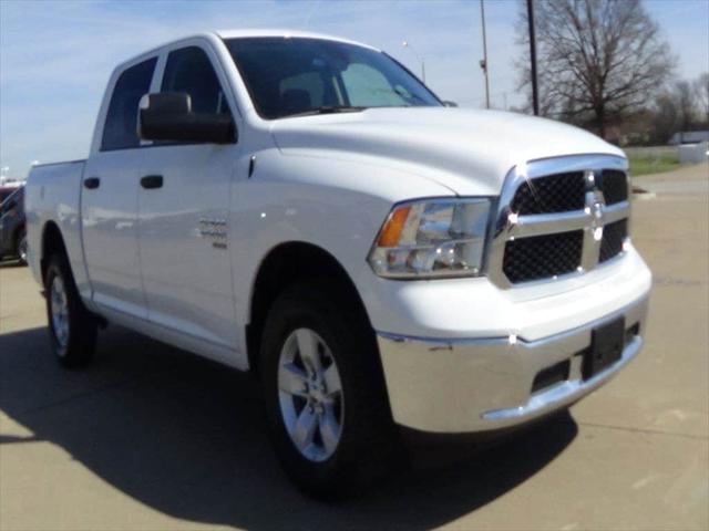 2023 Ram 1500 Classic SLT Crew Cab 4x4 5'7" Box