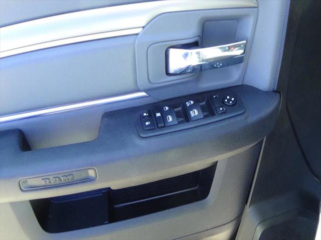 2023 Ram 1500 Classic SLT Crew Cab 4x4 5'7" Box