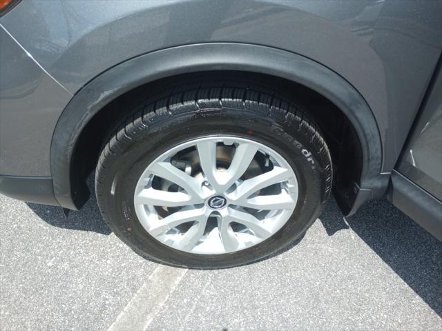 2020 Nissan Rogue Sport SV FWD Xtronic CVT