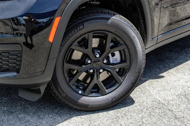 2025 Jeep Grand Cherokee GRAND CHEROKEE L ALTITUDE 4X2