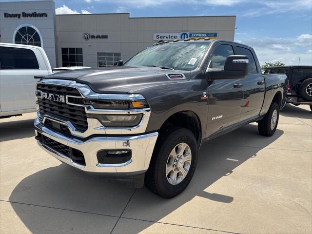 2025 RAM 2500 Big Horn Crew Cab 4x4 64 Box
