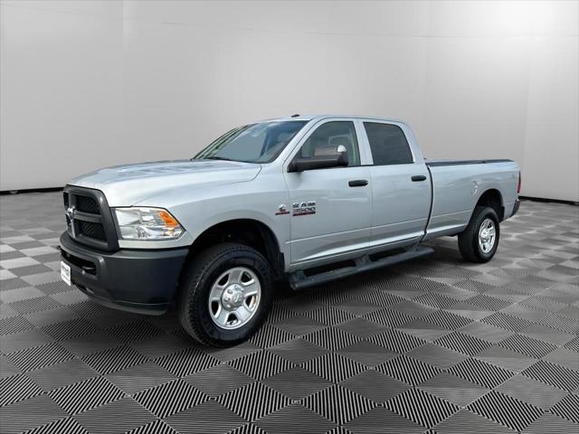 2017 RAM 3500 Tradesman Crew Cab 4x4 8 Box