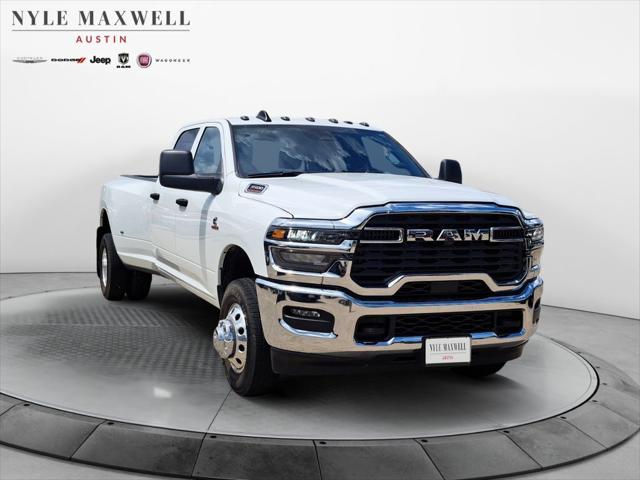 2025 RAM 3500 Tradesman Crew Cab 4x4 8 Box