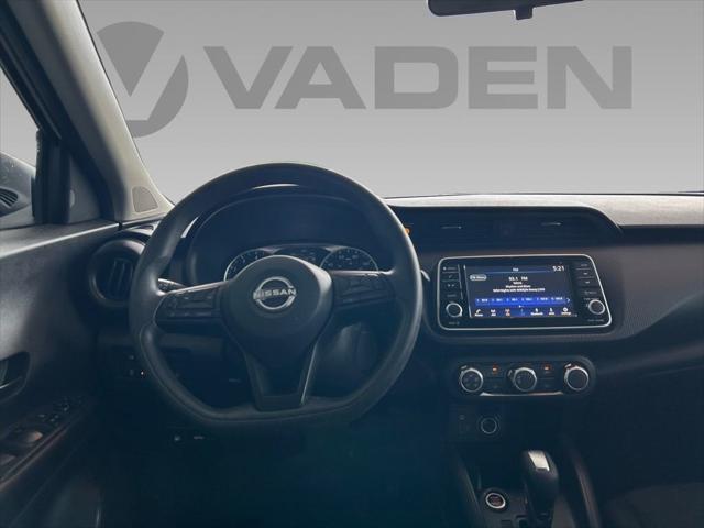 2023 Nissan Kicks S Xtronic CVT