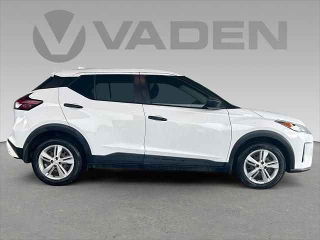 2023 Nissan Kicks S Xtronic CVT
