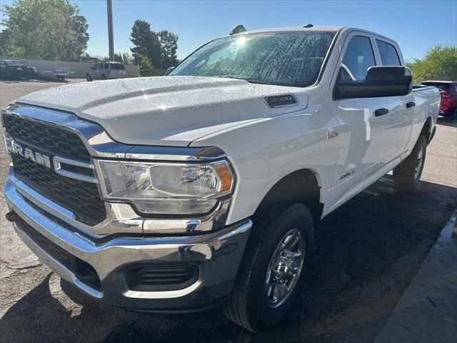 2020 RAM 2500 Tradesman Crew Cab 4X4 64 Box