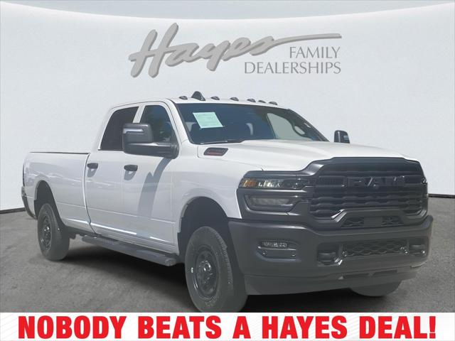 2025 RAM 2500 Tradesman Crew Cab 4x4 8 Box