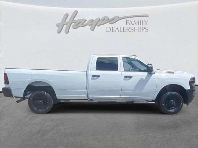 2025 RAM 2500 Tradesman Crew Cab 4x4 8 Box