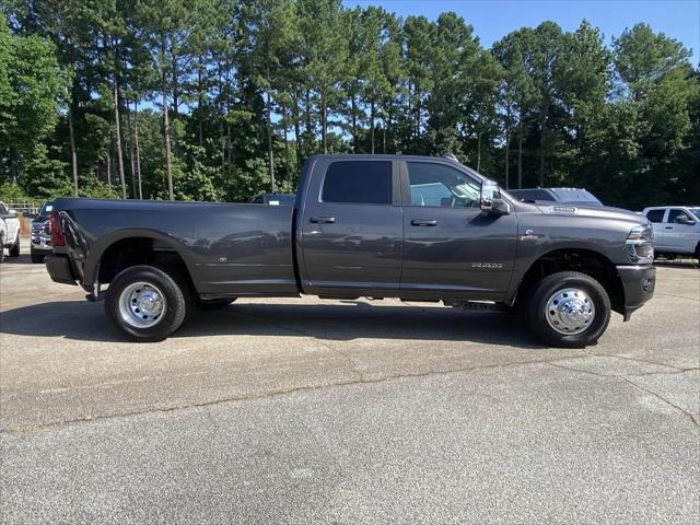 2025 RAM 3500 Laramie Crew Cab 4x4 8 Box