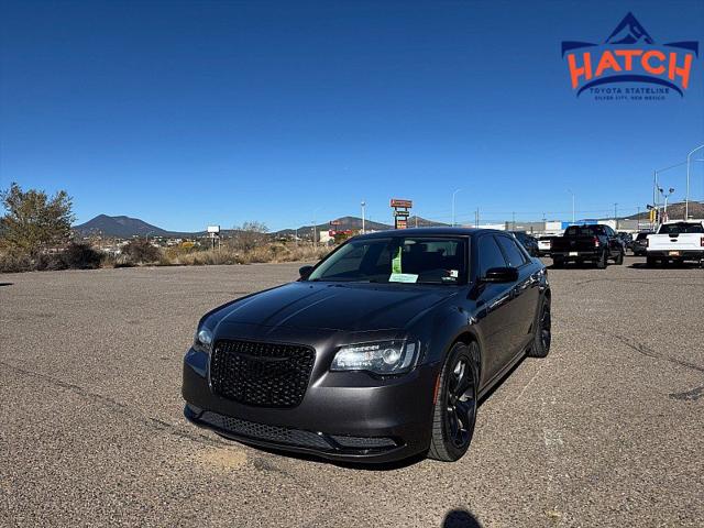 2022 Chrysler 300 Touring