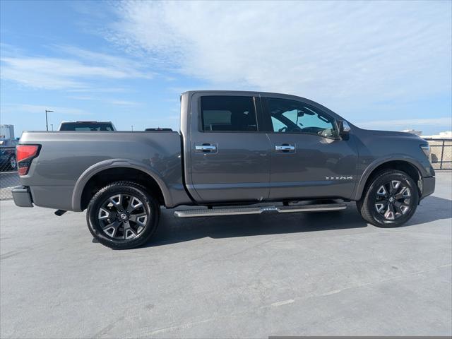 2022 Nissan TITAN Crew Cab Platinum Reserve 4x4
